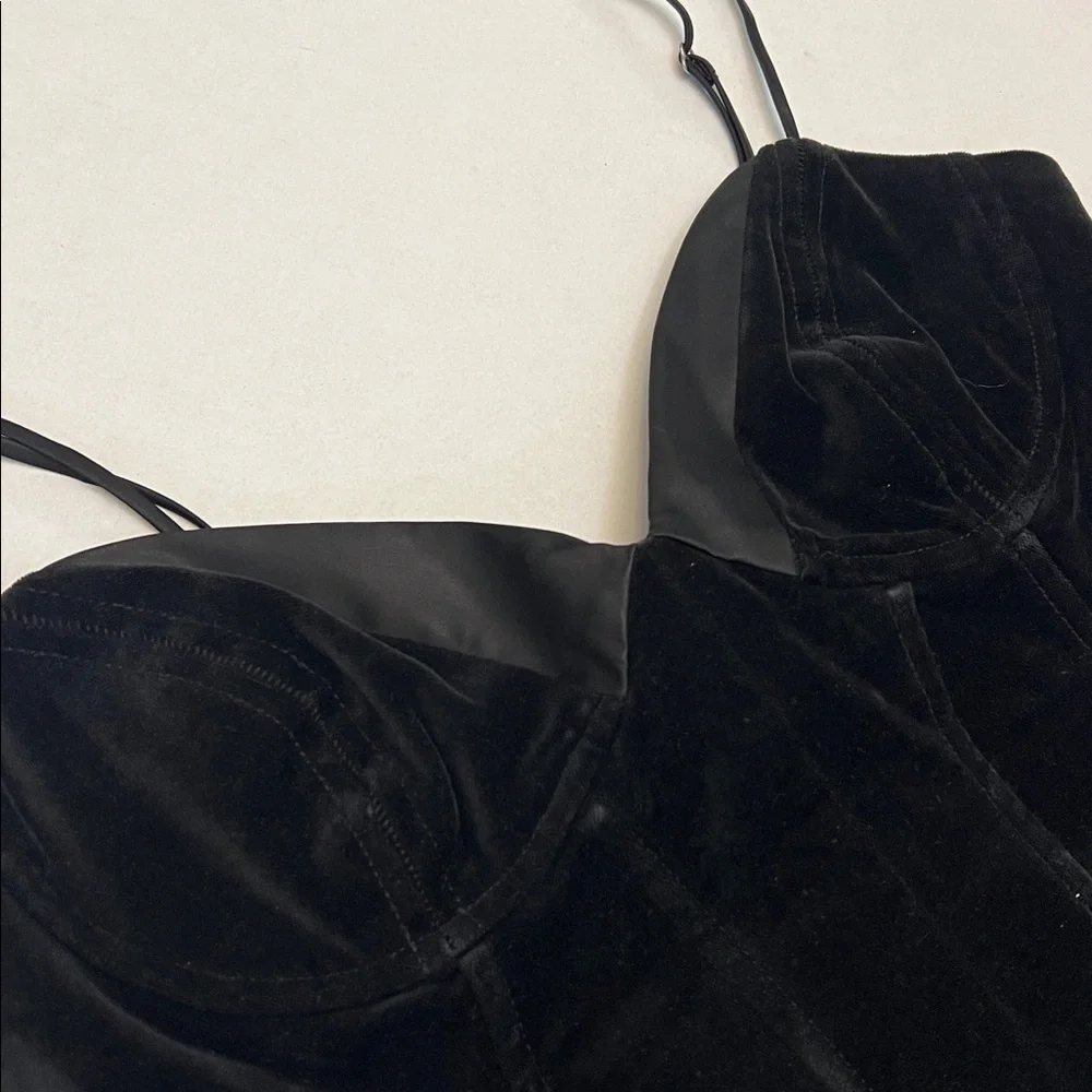 BCBGMAXAZRIA BLACK VELVET CORSET TOP WITH LACE-UP BACK SIZE 12 - Picture 5 of 16